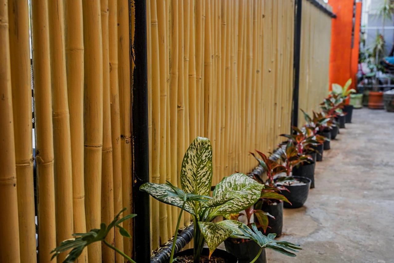 Chill Out Hostel Balabag  Luaran gambar